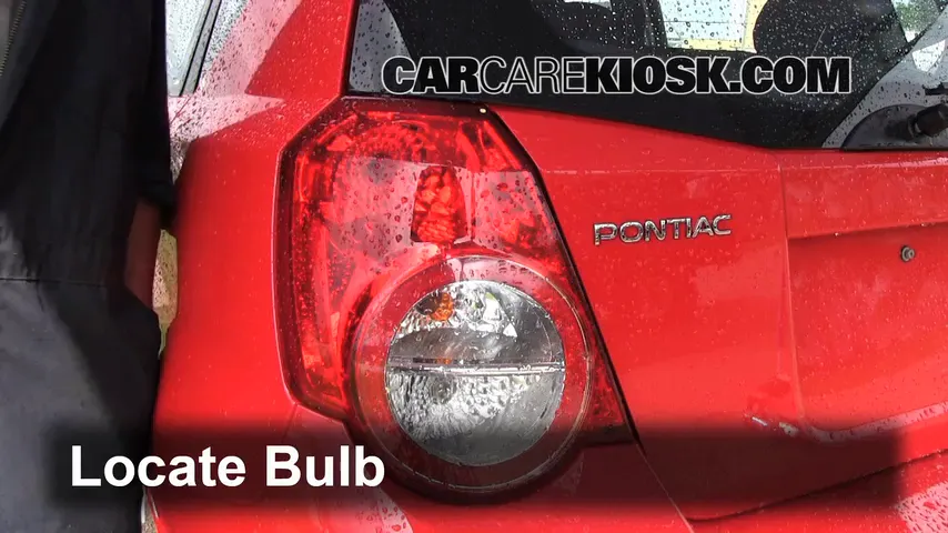 2009 Pontiac G3 1.6L 4 Cyl. Lights